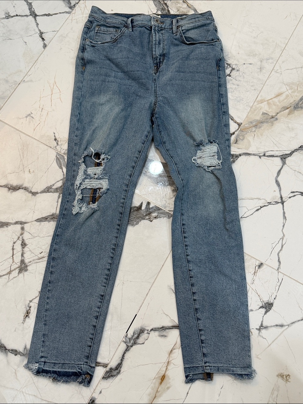Jessica slim straight Distressed high waisted Jeans 30